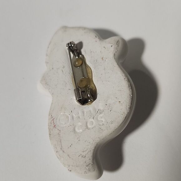 Hallmark Smiling Ghost Pin Brooch Pinback Festive Halloween Fun Fall - Picture 3 of 3